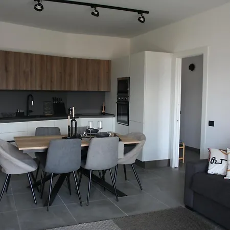 Apartment Ferienwohnungkarlena Cerro (Laveno-Mombello)
